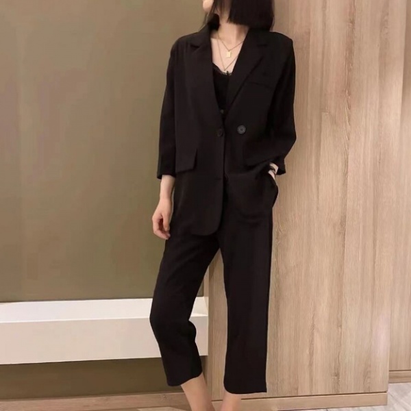 Ogil va ona jinsiy aloqa porno video Pastdan uchuvchi qopqogi korinishi