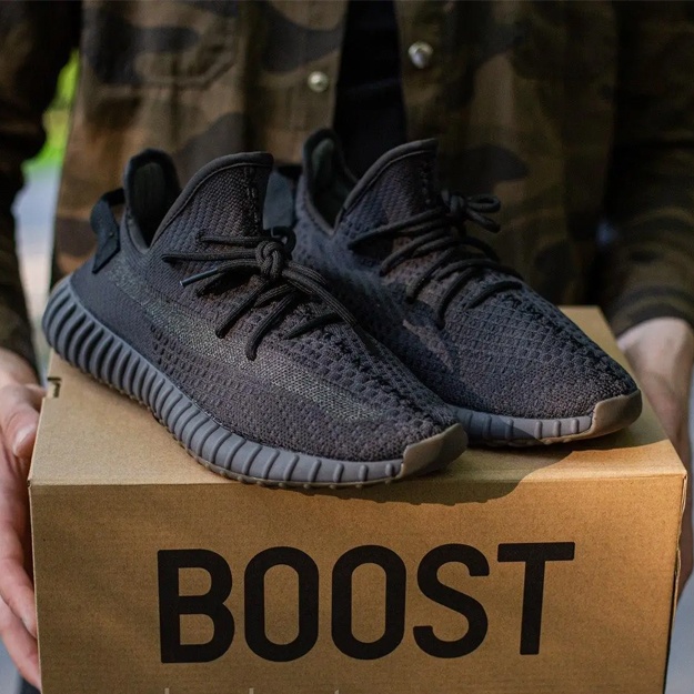 Мужские кроссовки Adidas Yeezy 350 v2 fy4176 43