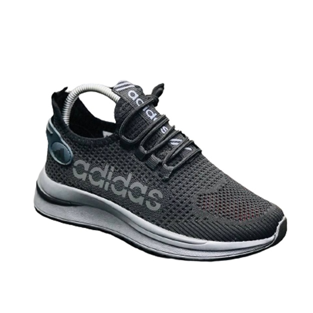 Krossovki Adidas erkaklar uchun qora (nusxa) 058 43