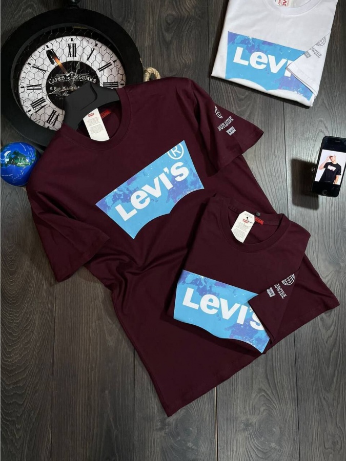 Erkaklar futbolkasi Levi's 08 S. Qizil