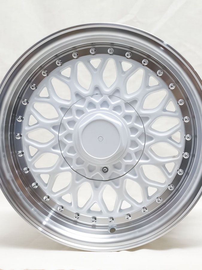 Diska Formulaplus R15, 5679F White machine LIP, 8*100*114, 4sht