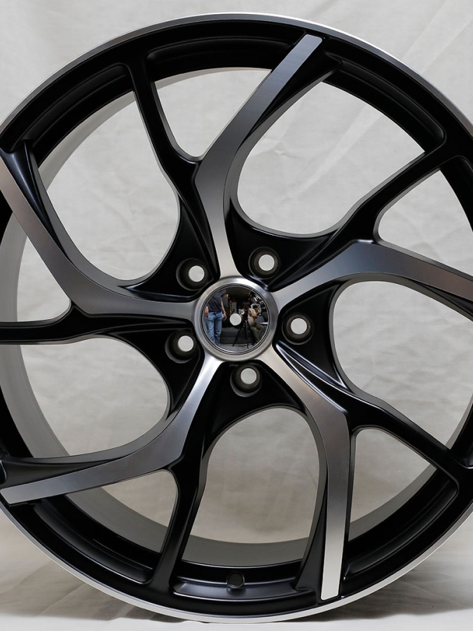 Diska Formulaplus R18, H5466 Matt black machine, 5*112, 4sht