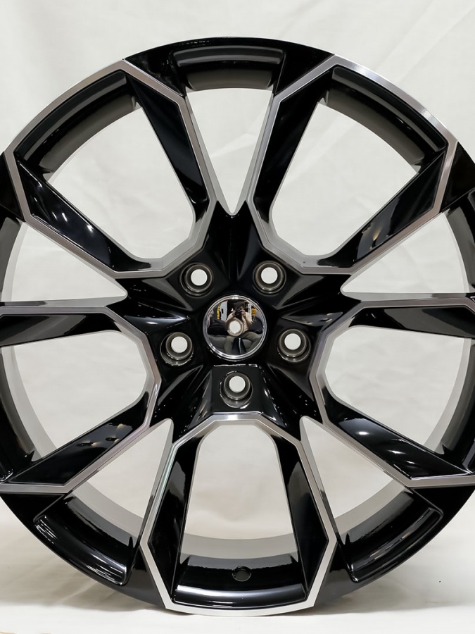 Diska Formulaplus R19, WLSK002 Black machine, 5*112, 4sht