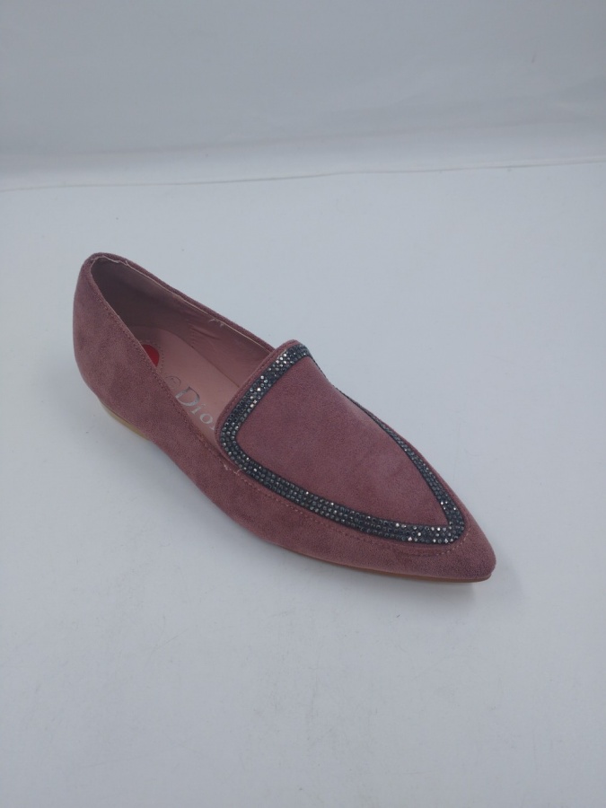 Ayollar kvartiralari 36 DIOR 110