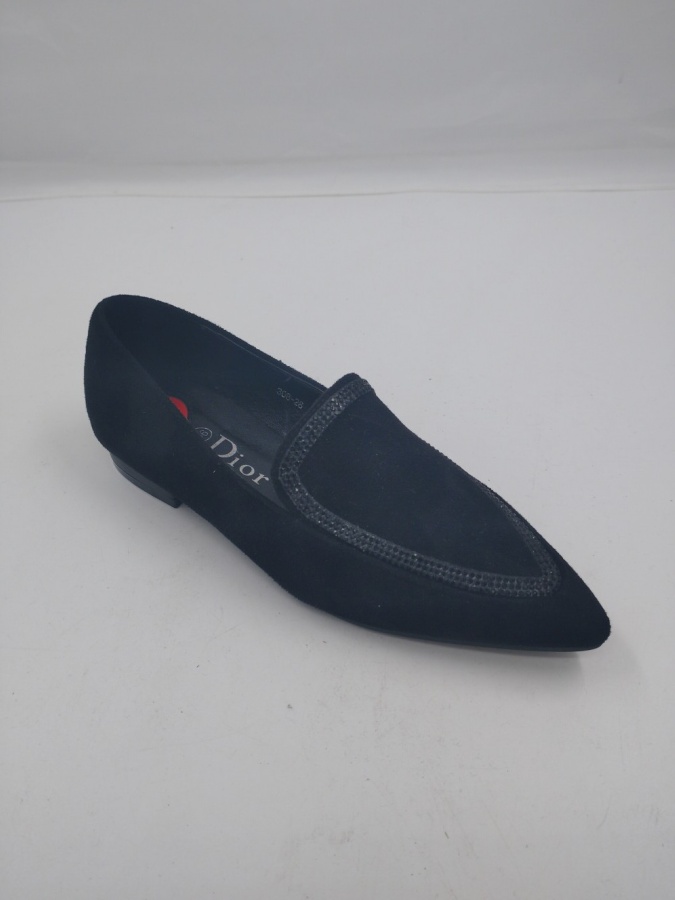 Ayollar kvartiralari 36 DIOR 112