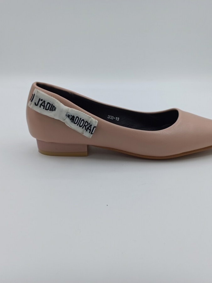 Ayollar kvartiralari 36 DIOR 16