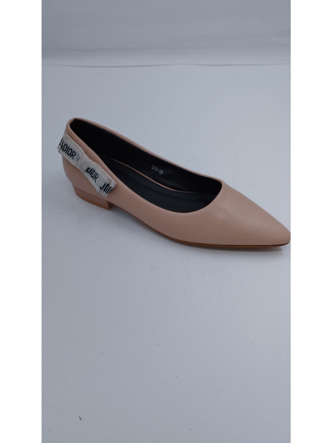 ayollar kvartiralari 36 DIOR 37