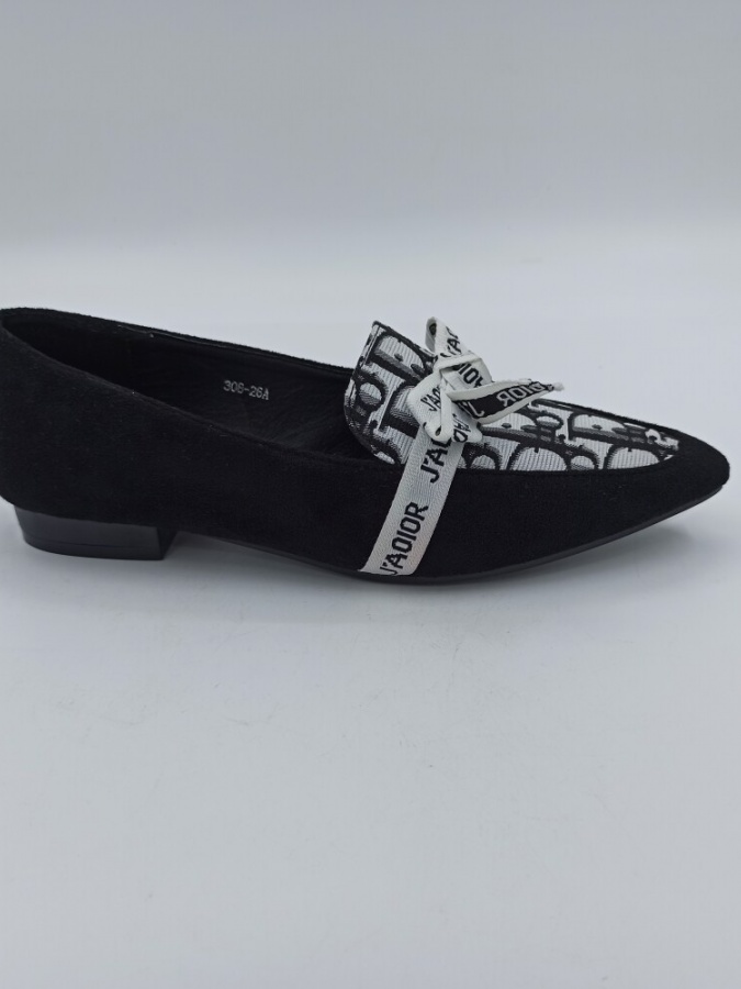 Ayollar kvartiralari 39 DIOR 66
