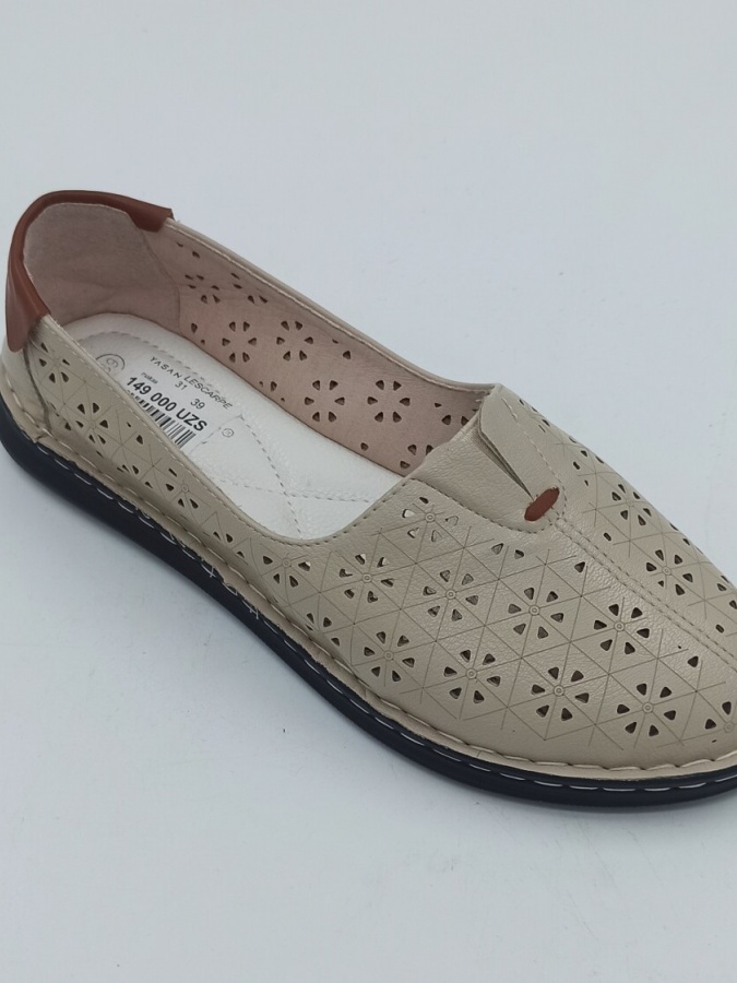 Ayollar mokasinlari 39 LESCARPE 31