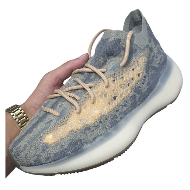Erkaklar uchun krossovka Adidas Yeezy 370 fosforniy ART-78877 40 kulrang