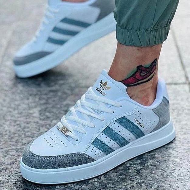 Krossovka Adidas ART-67249 42 beliy