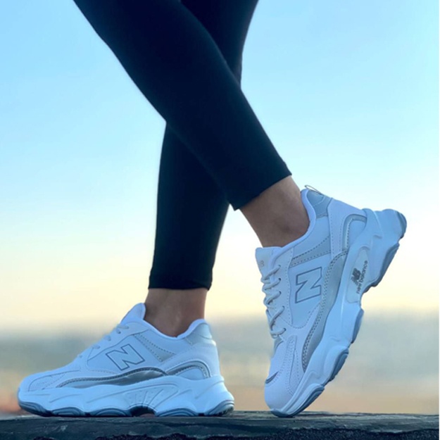 Krossovka New Balance ART-87878 42 beliy
