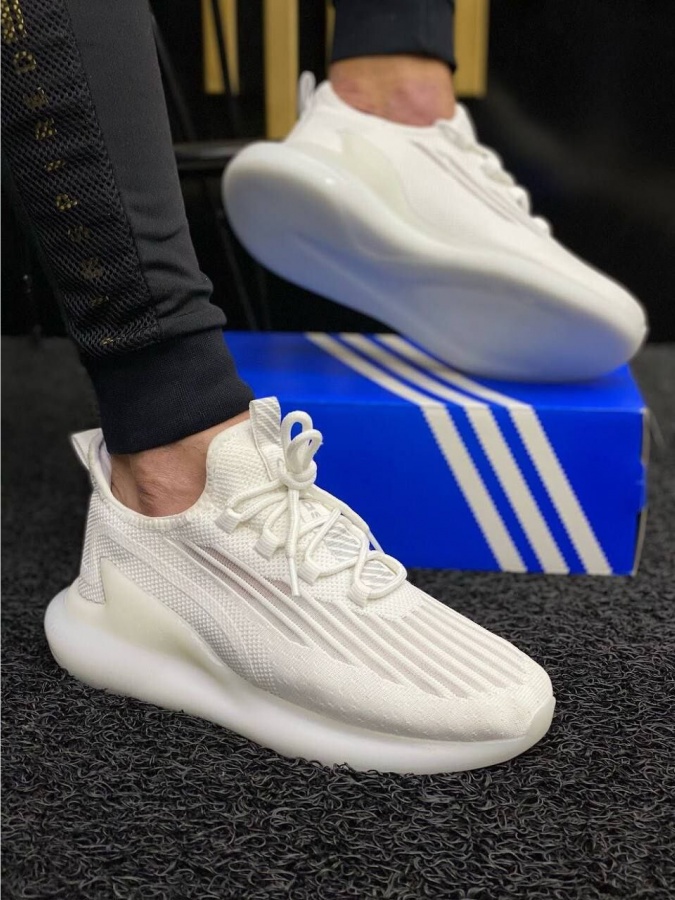 Krossovka Adidas Yeezy ART-81374 43 beliy