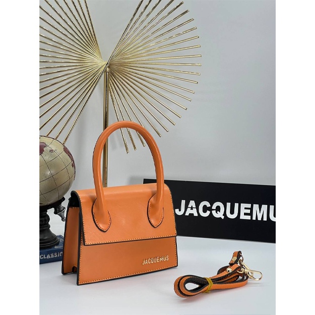 Jacquemus Le Chiquito grand sumkasi ART-03 Molochno-shokoladniy