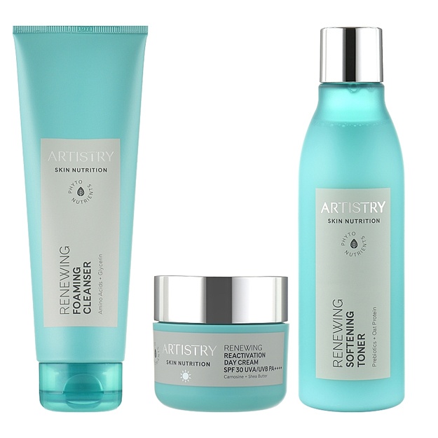 "Yangilanish va tiklanish" to‘plami Artistry Skin Nutrition kunlik parvarishlash
