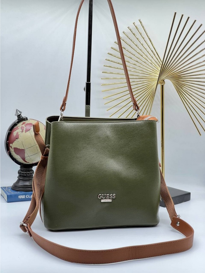 Ayollar sumkasi \ GUESS \ ART-OL48584 xaki