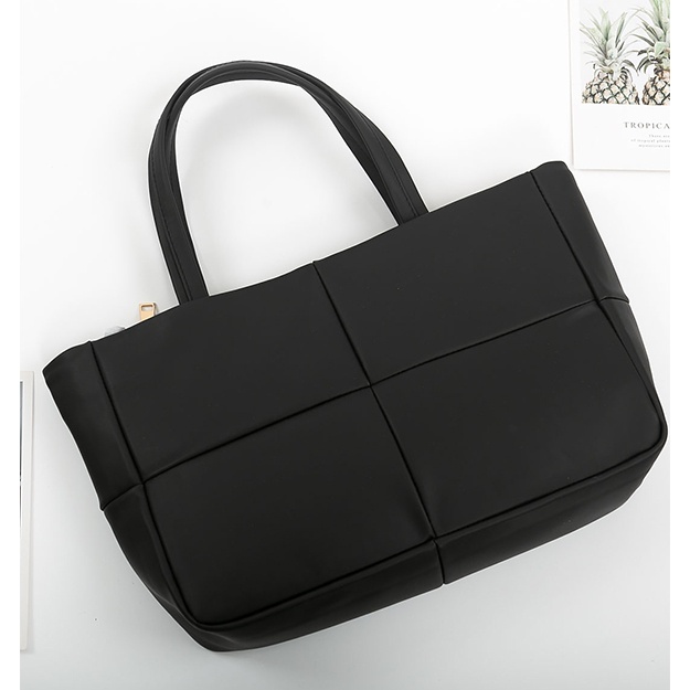 Ayollar Sumkasi Anaki ART 23841 Qora