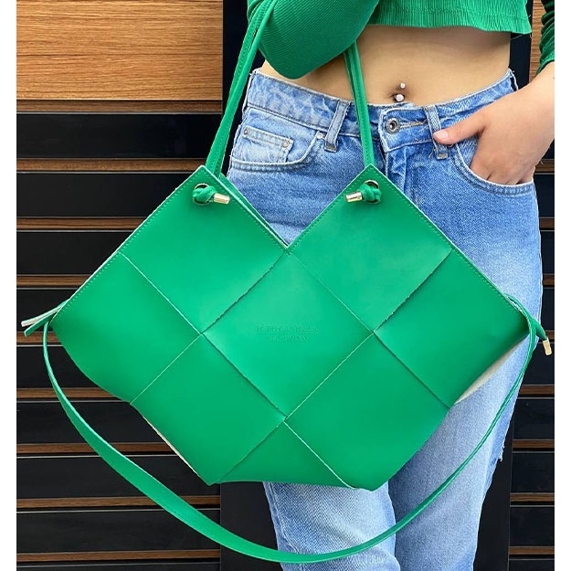 Ayollar Sumkasi BOTTEGA VENETA NEW MODEL ART OL56734 Yashil
