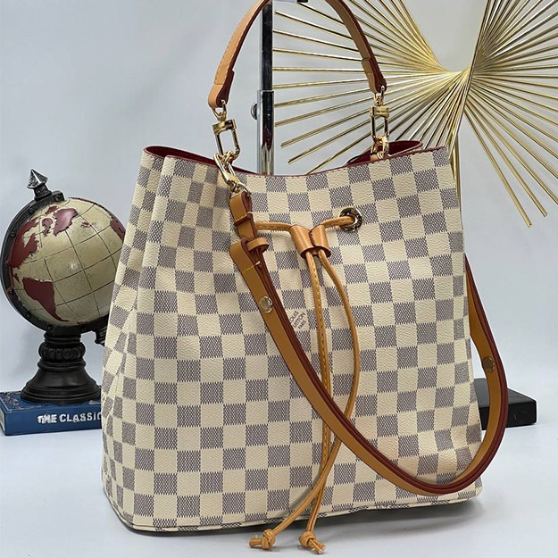Ayollar Sumkasi Louis Vuitton Noenoe ART OL 3028 Qaymoq rang