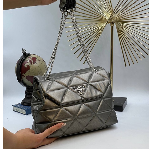 Ayollar Sumkasi Prada ART OL2521 Tilla rang