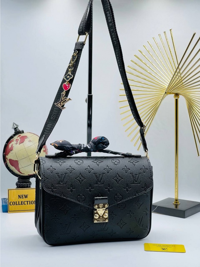 Ayollar Sumkasi Louis Vuitton APT OL1633 Qora
