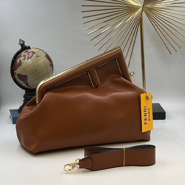 Ayollar Sumkasi Fendi APT OL2256 jigarrang