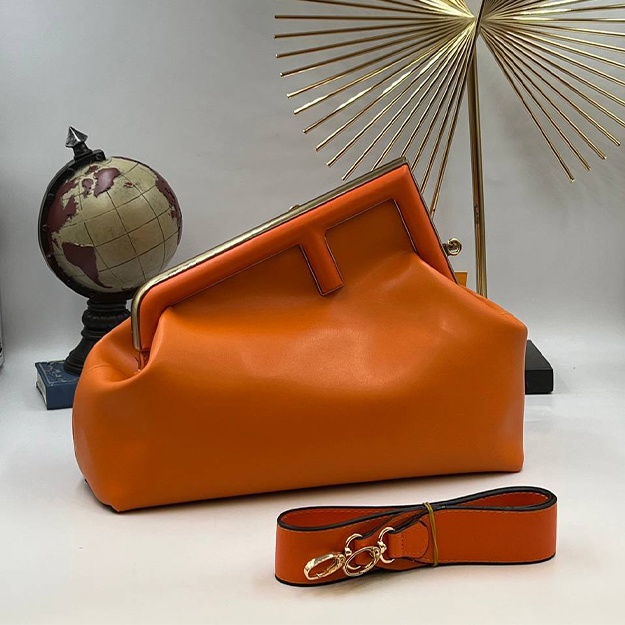 Ayollar Sumkasi Fendi APT OL2256 olov rang