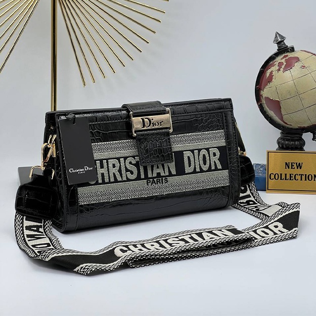Ayollar Sumkasi Christian Dior APT OL2204 Qora