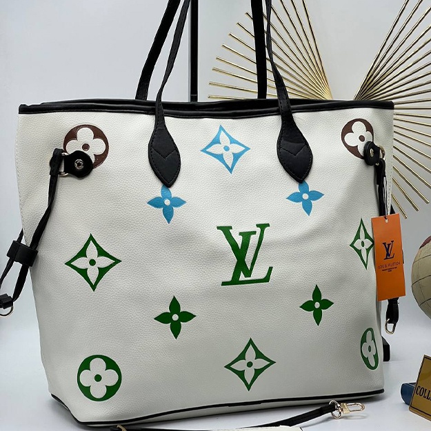 Ayollar Sumkasi Louis Vuitton ART OL1122 Oq