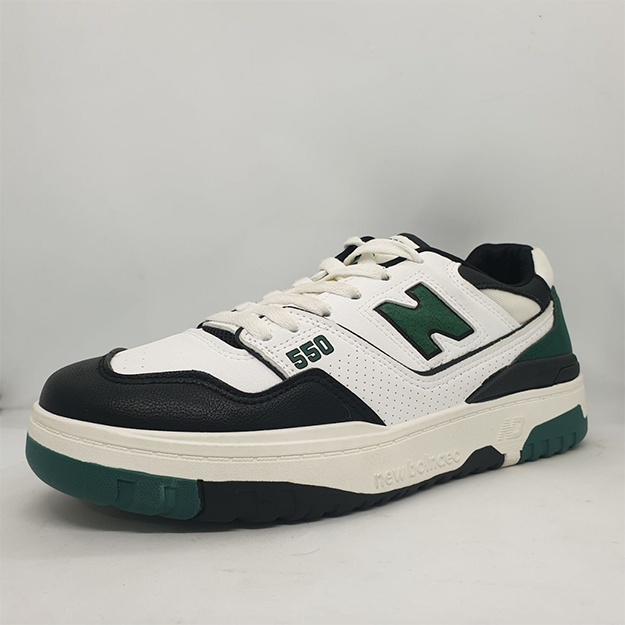 Erkaklar Krossovkasi New balance 550 (A-kopiya) ART 4567812 40 cherniy s zelenim