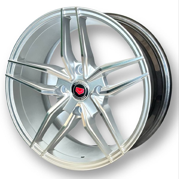 Avtomobil diskasi Vossen 2020 R16x114.3