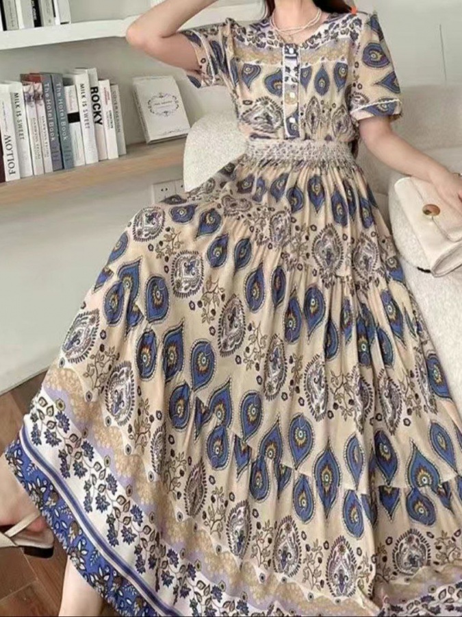 Qisqa yengli ayollar uchun yozgi libos ART 9878562 XL qaymoq rang