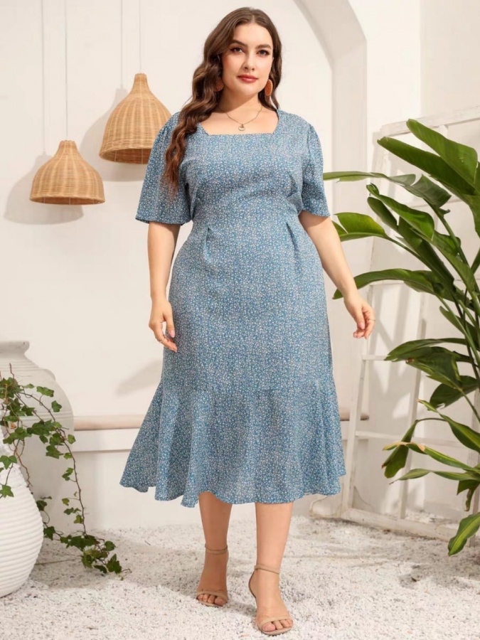 Женское платье АРТ 61808 голубой 5XL