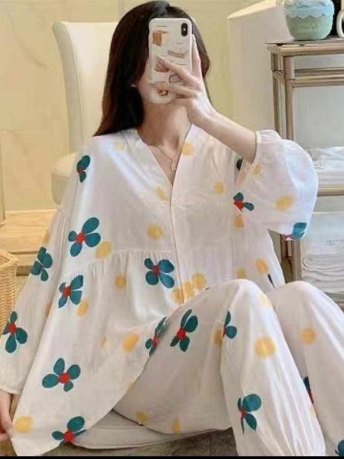 Ayollar uchun uy kiymi ART 70110 S Oq