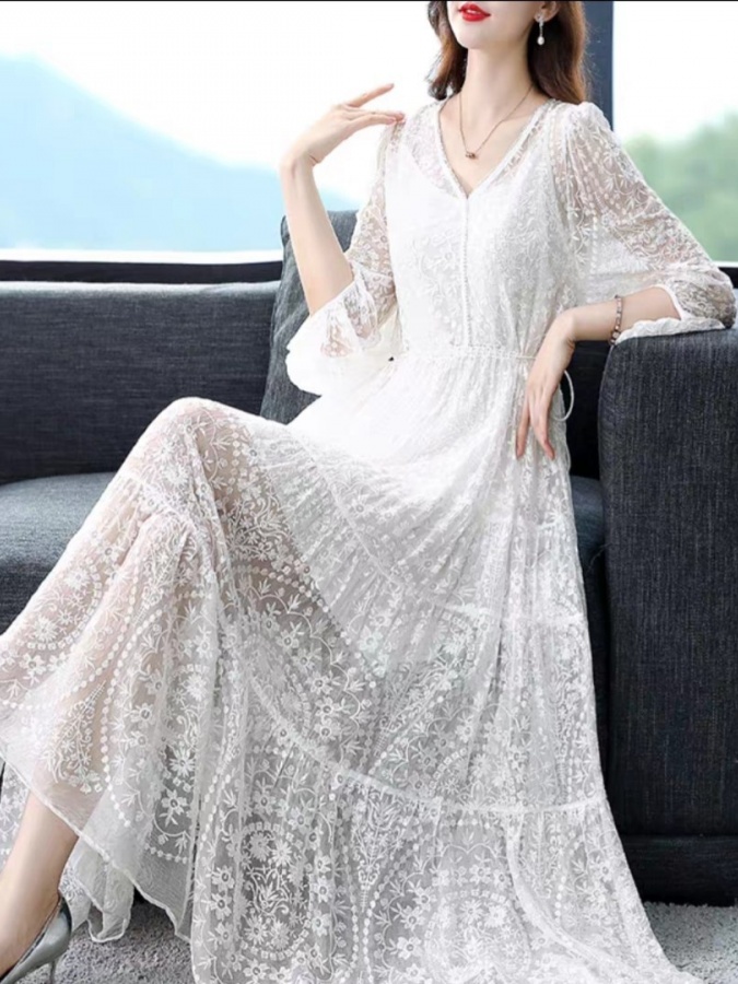 Shaffof materiali bilan ayollar liboslari ART 564456 (kichik o‘lchamli) Oq XXL