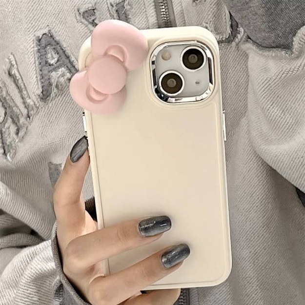Силиконовые чехлы с бантиками АРТ 014525555 iPhone 13 Молочный
