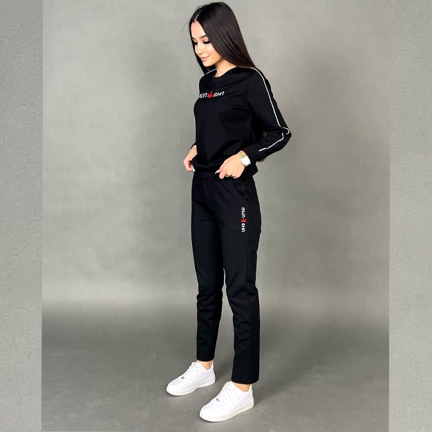 Ayollar uchun dvoyka ART 826 XXXL Qora