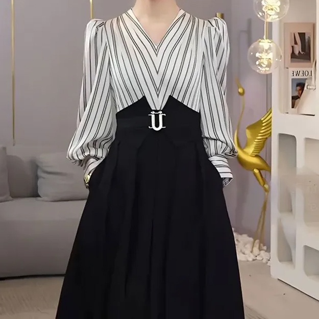 Офисные женские полосатые платья АРТ 5988 2XL