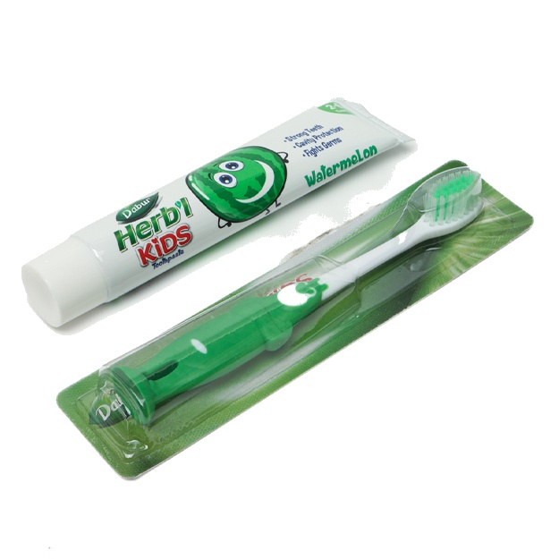 Детская зубная паста с ароматом Арбуза Dabur Herbl Kids + зубная щётка 50 гр
