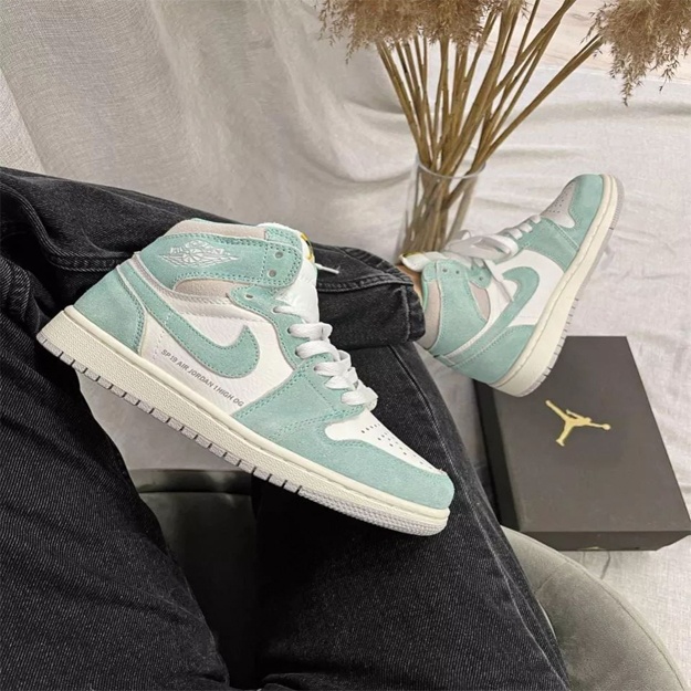 Erkaklar Krossovkalari Nike Air Jordan 1 (A nusxa) ART 1207 40 mentol rang