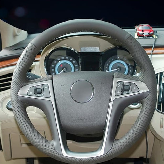 Чехол на руль Buick Lacrosse 2010-2013 Regal 2011-2013 Chevrolet Equinox