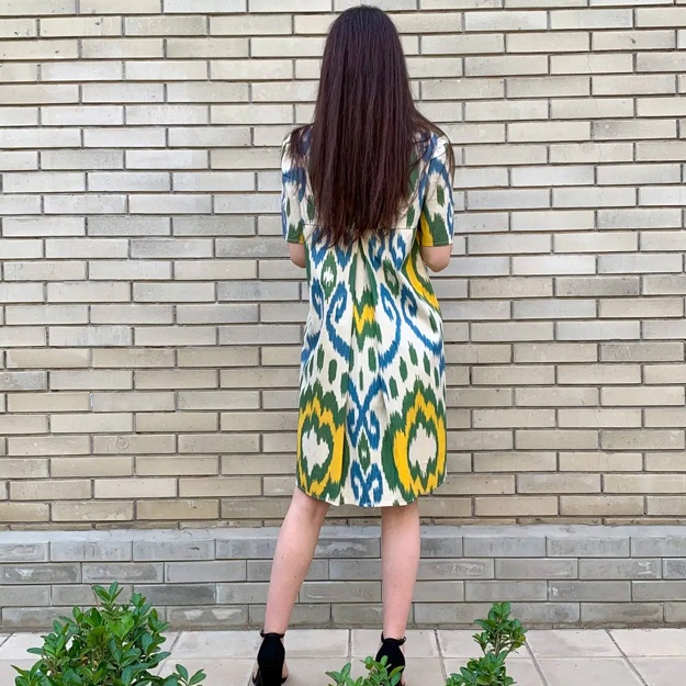 Gimnastikachini ikki kishi sikadi Noodatiy fohishaxonalarning jinsiy aloqa videolari