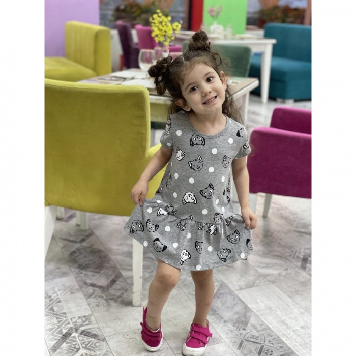 Qizlar aqldan ozishmoqda Qizlar aqldan ozishmoqda