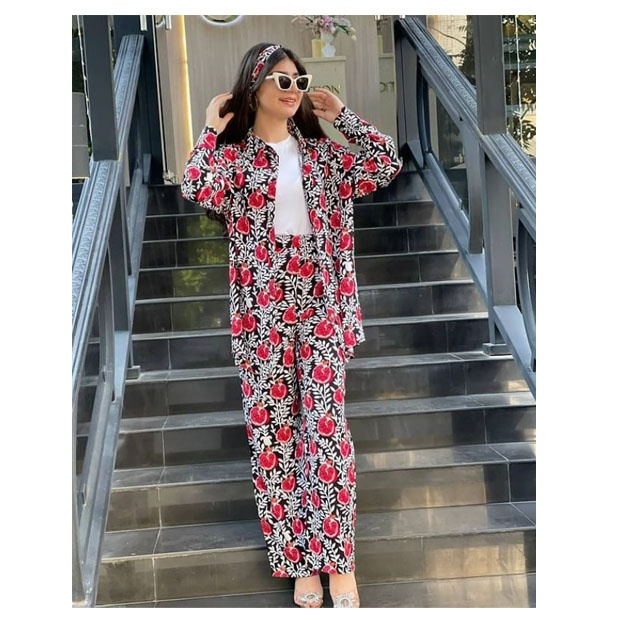 Erekt jinsiy olatni porno video Talabalar bilan yosh qizlar porno video