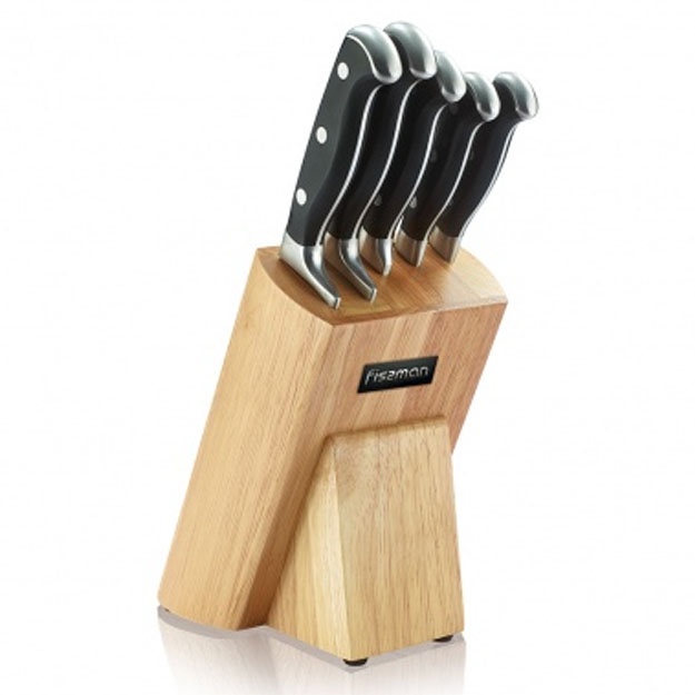 Bir odam boshqa erkakni kunilingusini yalab sikadi.