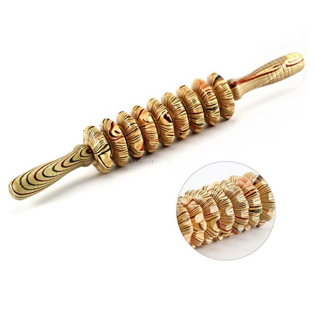 Mil porno videolar Porno tomosha qilish: Yosh ayol etuk erkakning eshagini yalaydi