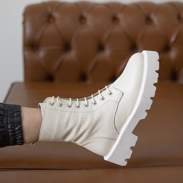 Mushuk lablari osilgan