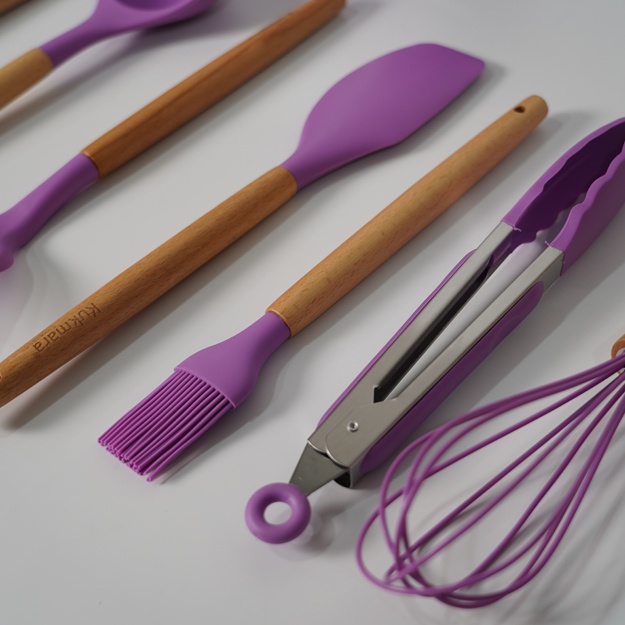 Stol ostida sorish porno