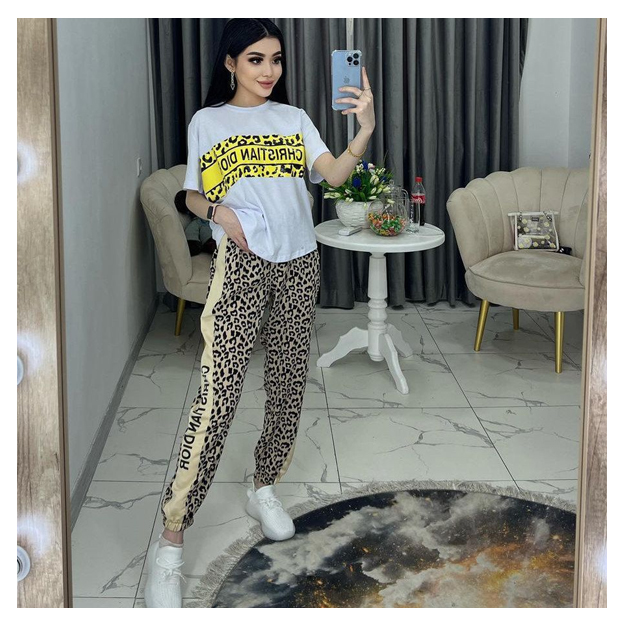 Kikuning mushuki Toxtovsiz jinsiy aloqa