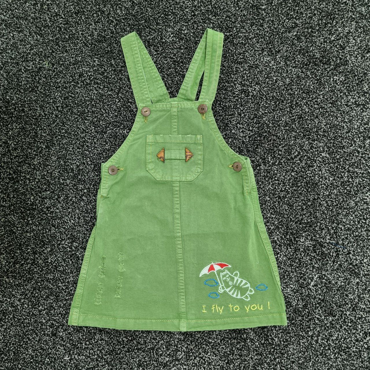 Kokraklari kokarguncha boglangan BDSM qizining fotosurati. Rus shaxsiy videolarini tomosha qiling